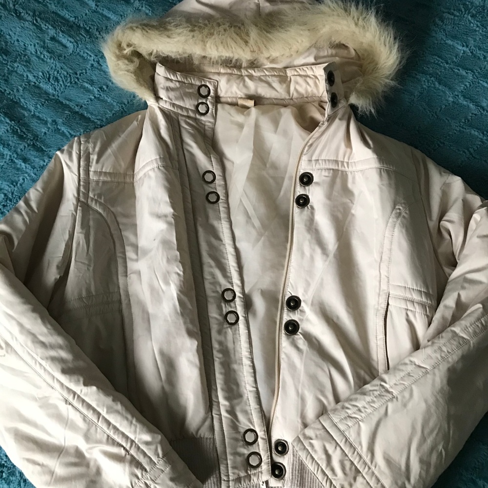 Cream winter jacket - Picture 3 of 3